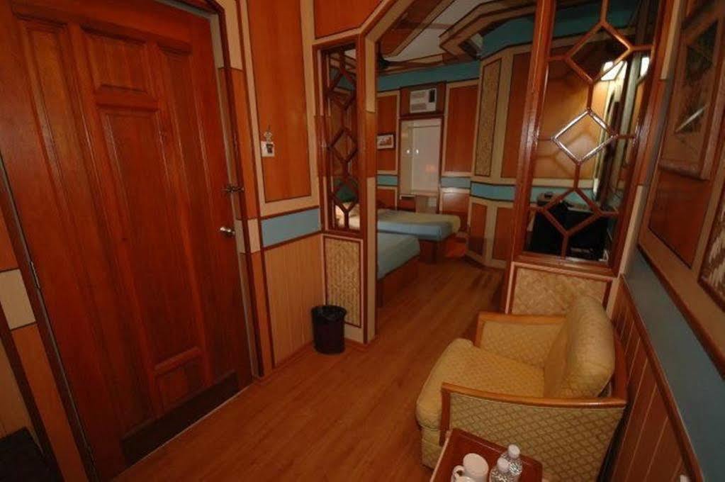 Shari La Island Resort Kampong Pasir Hantu Dış mekan fotoğraf