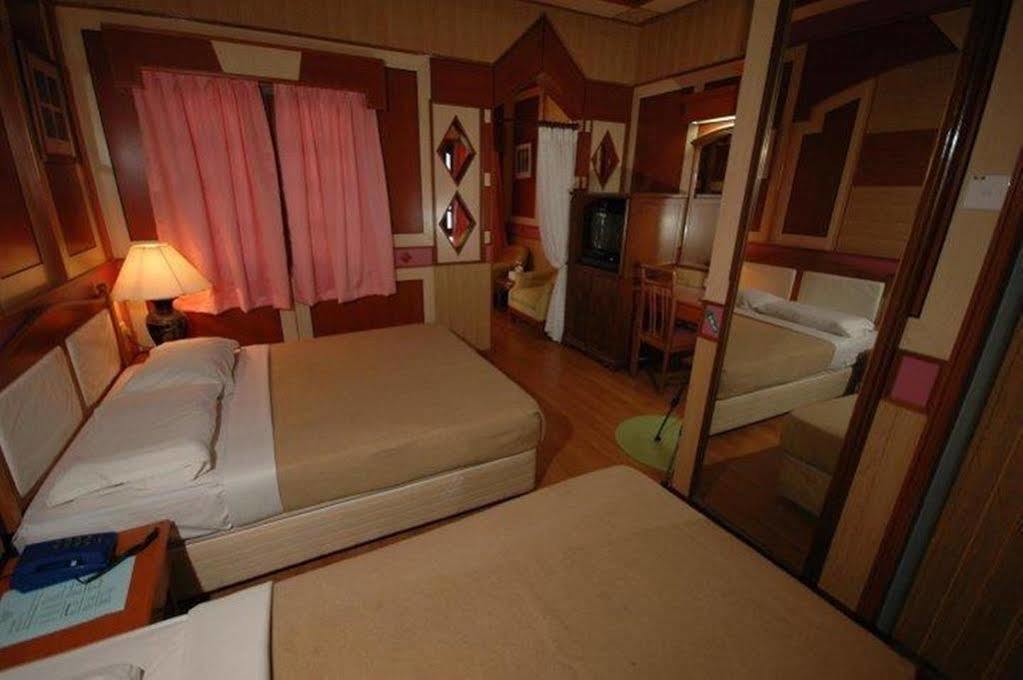 Shari La Island Resort Kampong Pasir Hantu Dış mekan fotoğraf